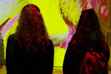 Expériences artistiques à travers le monde : 7 mouvements qui redéfinissent l'art