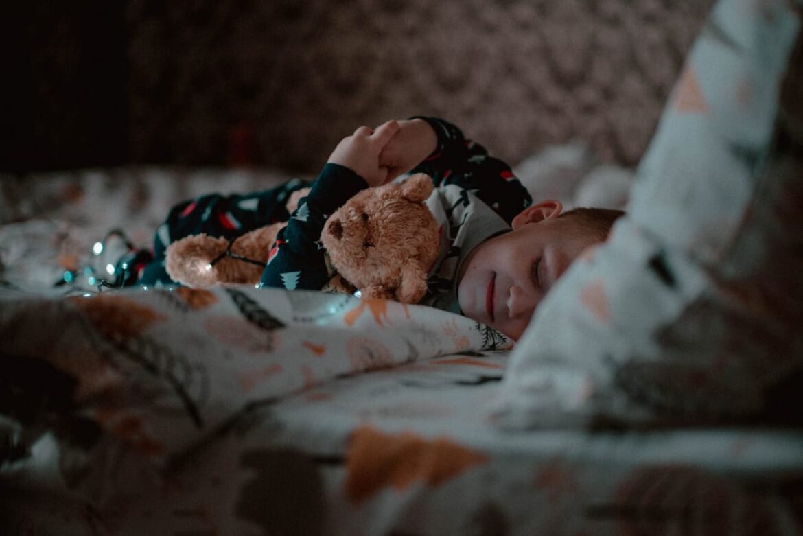 Comment les veilleuses peuvent-elles améliorer le sommeil de votre bébé ?