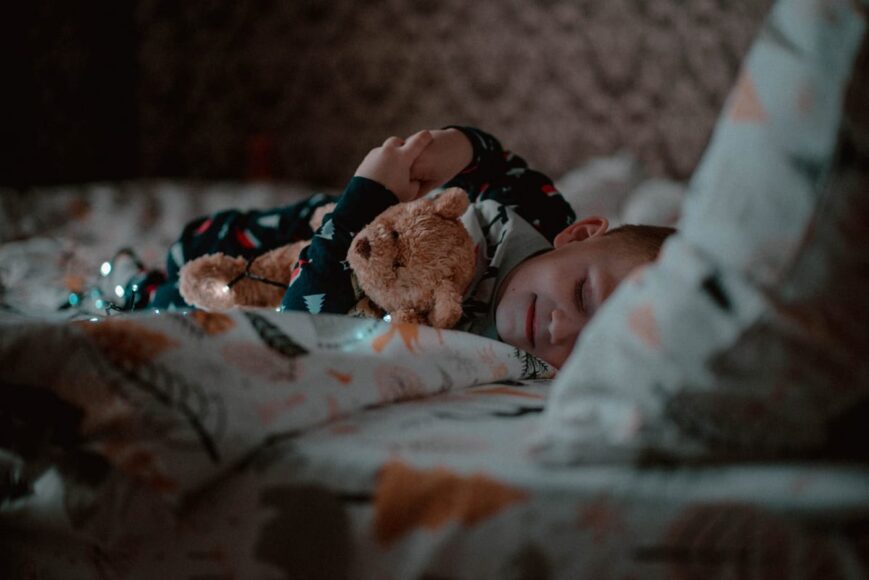 Comment les veilleuses peuvent-elles améliorer le sommeil de votre bébé ?